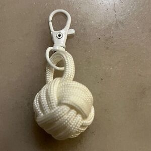 🎈Handmade Volleyball Keychain Accessory🎁Bundle up to 5lbs for $20 Sale 📦